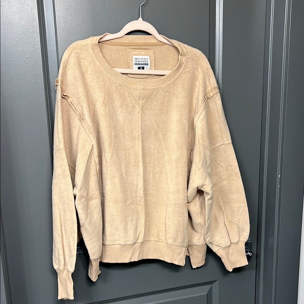 Size Small Women’s Beige Oversized Crewneck